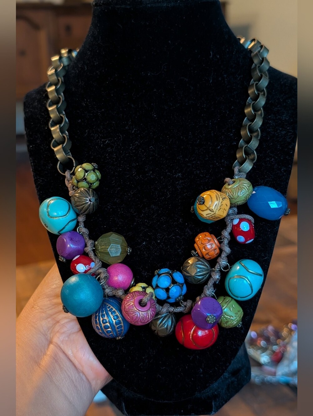 Colorful Beaded Statement Necklace - Multicolor